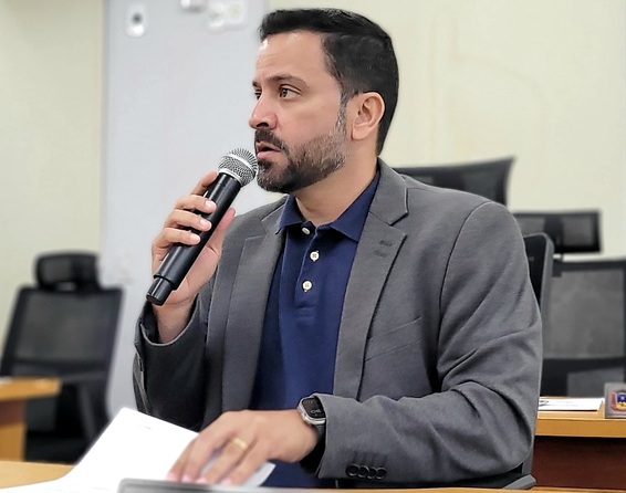 Elinho pede levantamento detalhado em rela&ccedil;&atilde;o aos pontos de &ocirc;nibus de Corumb&aacute;