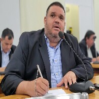 Vereador Jovan cobra revitaliza&ccedil;&atilde;o de pra&ccedil;a para atender comunidade do Bairro Popular Nova