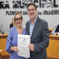 C&acirc;mara homenageia Maria Cec&iacute;lia pelos relevantes servi&ccedil;os prestados &agrave; educa&ccedil;&atilde;o