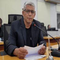 Vereador Edinaldo Neves pede recupera&ccedil;&atilde;o de &aacute;rea de estacionamento em via central da cidade