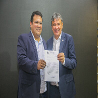 Prefeito e ministro confirmam amplia&ccedil;&atilde;o dos servi&ccedil;os da Casa do Migrante e Fronteira