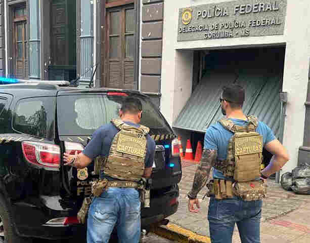 PF prende 20 foragidos em um &uacute;nico dia em Corumb&aacute;