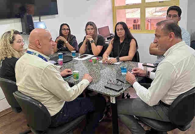Pres&iacute;dios poder&atilde;o confeccionar absorventes para estudantes carentes da rede p&uacute;blica estadual
