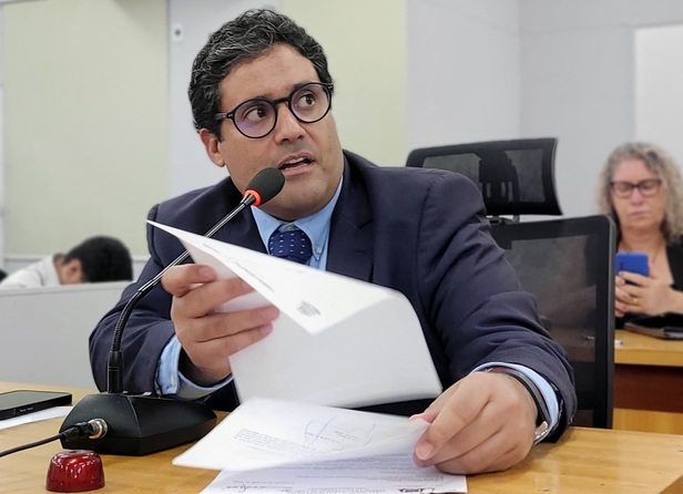 Chic&atilde;o solicita recupera&ccedil;&atilde;o de estrada ap&oacute;s rompimento de galeria de &aacute;gua pluvial