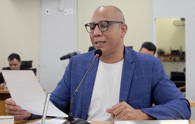 Vereador Hesley prop&otilde;e cria&ccedil;&atilde;o de projeto de refor&ccedil;o escolar na Rede Municipal de Ensino