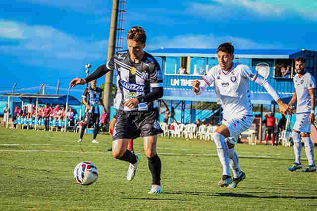Oper&aacute;rio para na trave, leva gol no fim e perde para o Cianorte na S&eacute;rie D do Brasileiro