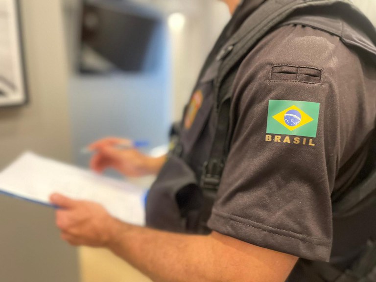 PF prende quatro bolivianos por uso de documento falso em Corumb&aacute;