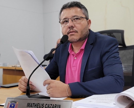 Cazarin solicita servi&ccedil;os necess&aacute;rios para recupera&ccedil;&atilde;o do Poliesportivo