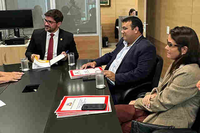 Em Bras&iacute;lia, Prefeitura busca amplia&ccedil;&atilde;o de projetos habitacionais para Corumb&aacute;