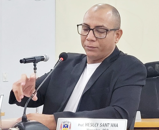 Vereador Hesley pede informa&ccedil;&otilde;es sobre a merenda escolar na Rede Municipal de Ensino
