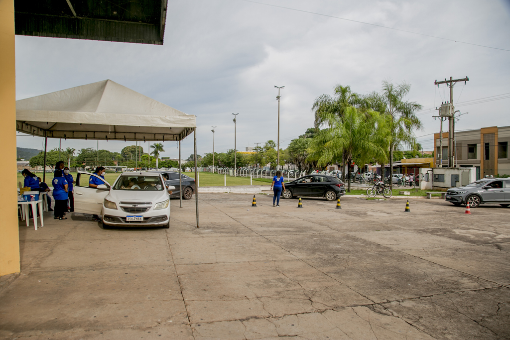 Vacinação em Corumbá segue para grupos prioritários
