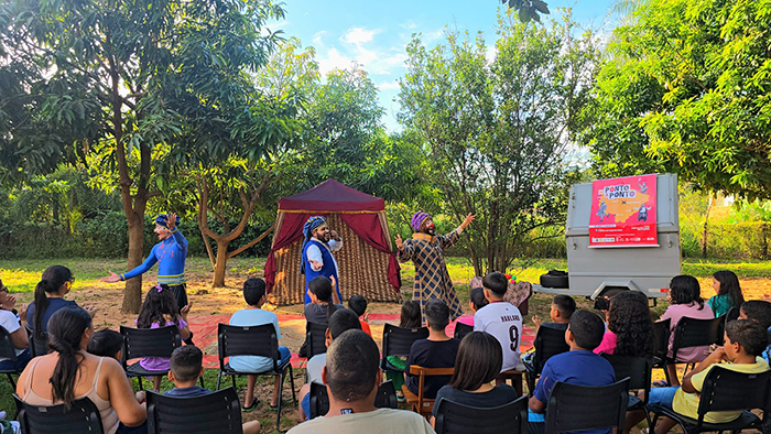 Projeto “De Ponto a Ponto” aporta em Corumbá com espetáculo e intercâmbio no Moinho Cultural
