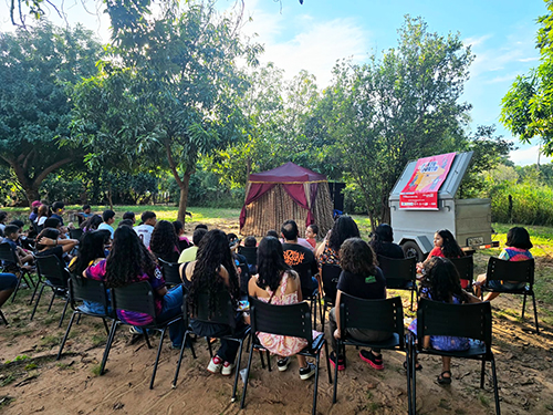 Projeto “De Ponto a Ponto” aporta em Corumbá com espetáculo e intercâmbio no Moinho Cultural