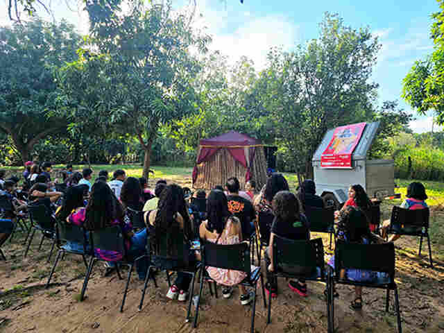 Projeto &ldquo;De Ponto a Ponto&rdquo; aporta em Corumb&aacute; com espet&aacute;culo e interc&acirc;mbio no Moinho Cultural