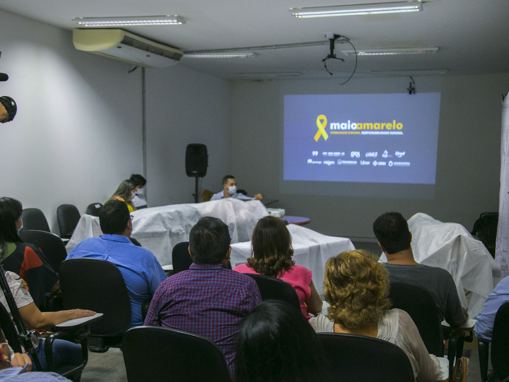 Trânsito: peça teatral lança oficialmente campanha Maio Amarelo em Corumbá