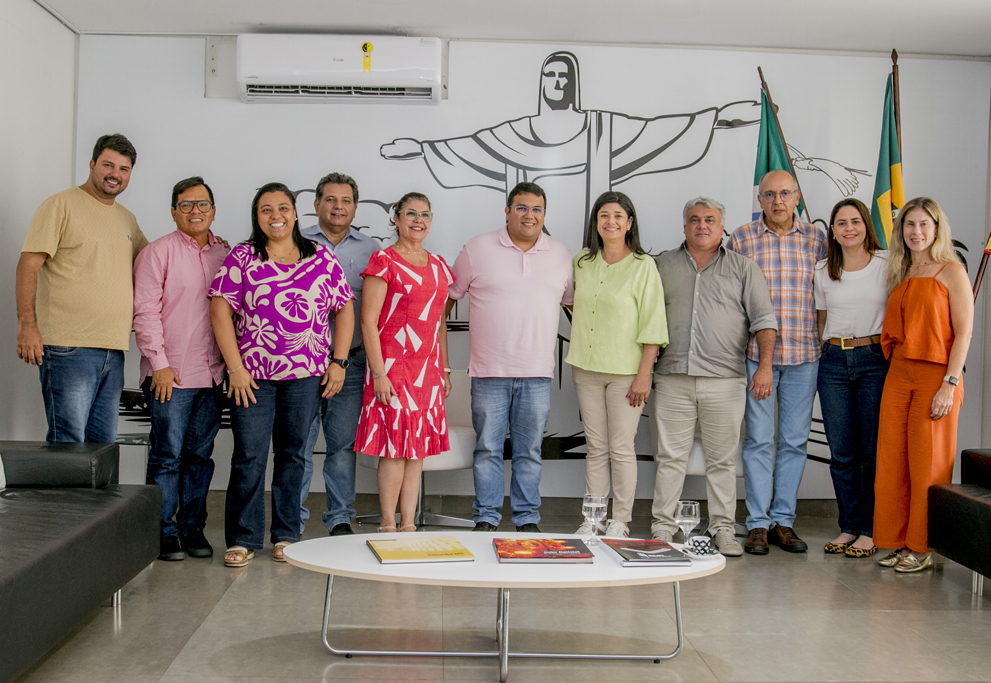 Prefeito Dr. Gabriel apresenta demandas de Corumbá para assessora da presidência do Senado Rose Modesto