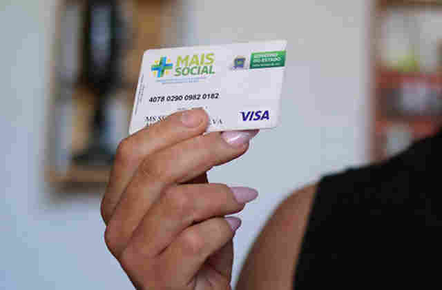 MS atinge menor desigualdade social desde 2016 e inicia entrega de cart&otilde;es da busca ativa