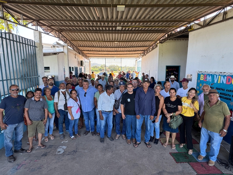 Fundação de Meio Ambiente, Prefeitura e AGRAER dialogam com produtores do Assentamento 72