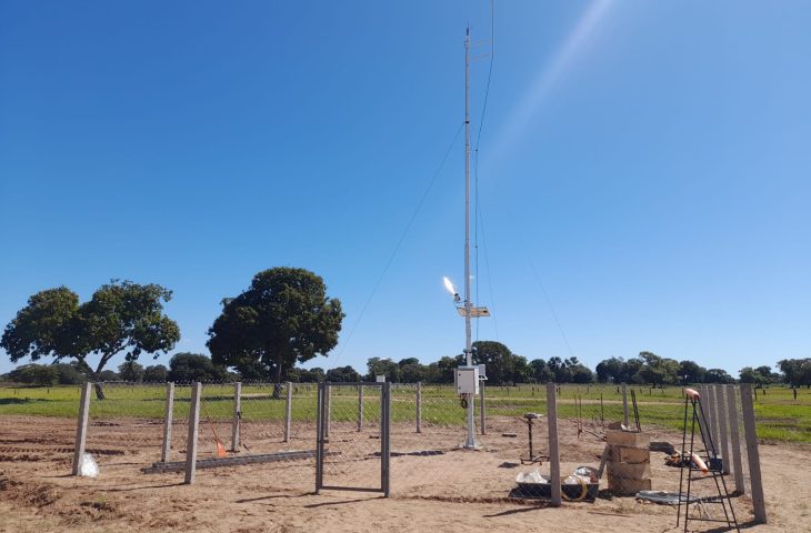 Operada pelo Cemtec-MS, primeira estação meteorológica instalada no Pantanal começa a transmitir dados