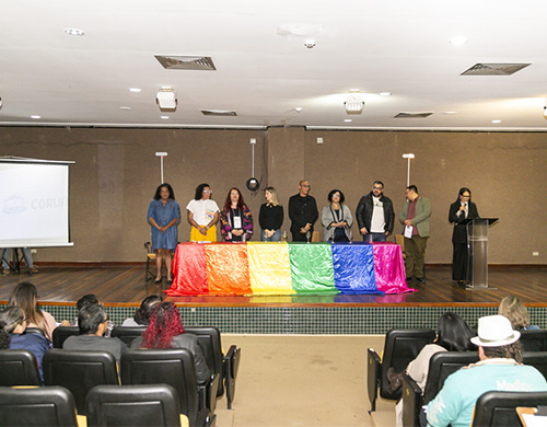 Confer&ecirc;ncia Regional discute pol&iacute;ticas p&uacute;blicas voltadas &agrave; popula&ccedil;&atilde;o LGBT