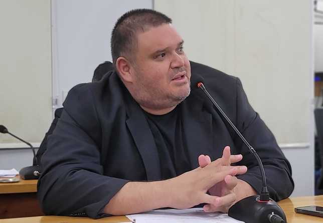 Jovan propõe campanha permanente de valorização e respeito ao trabalho do professor