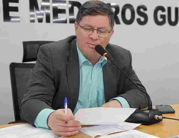Bira sugere institui&ccedil;&atilde;o de for&ccedil;a tarefa para captura de on&ccedil;as no per&iacute;metro urbano de Corumb&aacute;