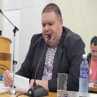 Jovan recomenda manuten&ccedil;&atilde;o de sistema de ilumina&ccedil;&atilde;o p&uacute;blica e poda de &aacute;rvores