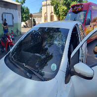 Bombeiros atendem ciclista de 11 anos atropelada no centro de Corumb&aacute;