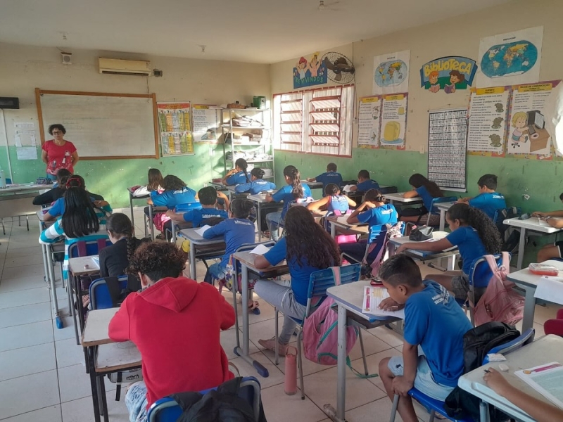 Educação em Foco: Rede Municipal de Ensino de Ladário Aplica Avaliação com Material Didático do Programa Solução Acerta Brasil