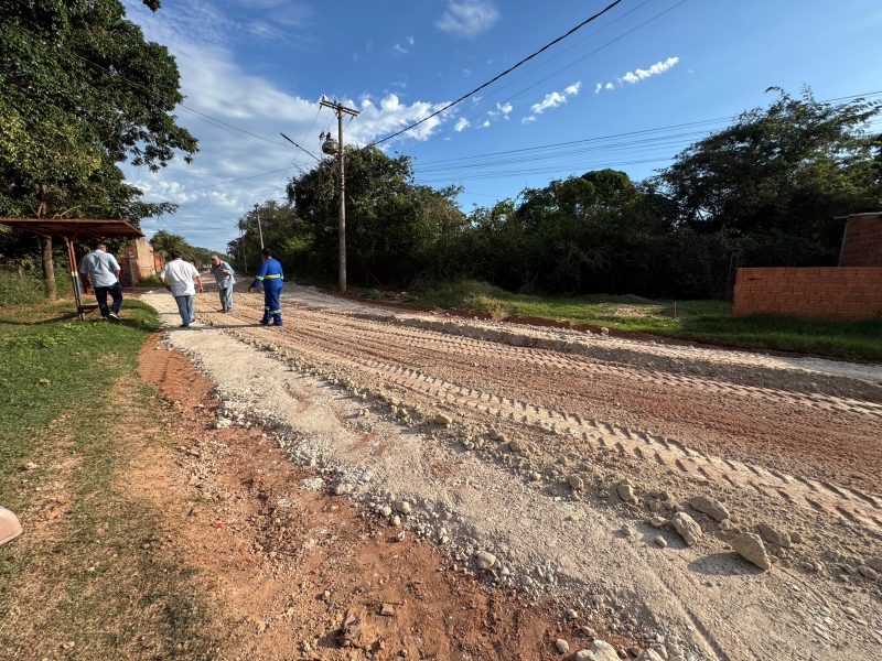 Ações de patrolamento buscam melhorar o fluxo e a segurança nas vias públicas de Ladário