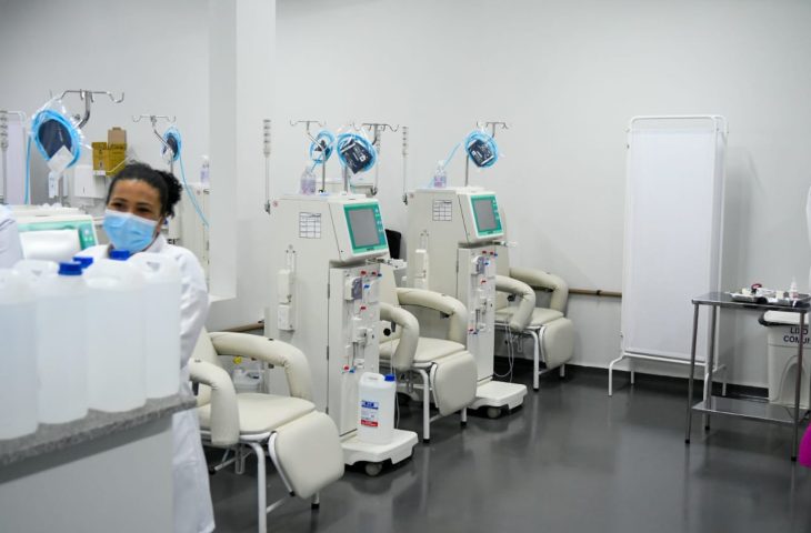 Com centenas de m&aacute;quinas em 4 macrorregi&otilde;es, MS regionaliza hemodi&aacute;lise e aproxima atendimento dos pacientes