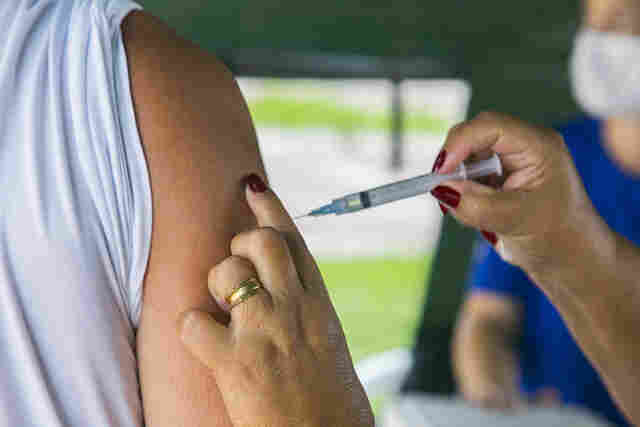 Vacina&ccedil;&atilde;o contra a gripe em Corumb&aacute; atinge mais 32,5 mil doses aplicadas