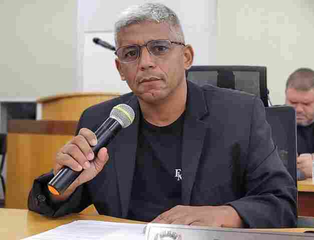 Edinaldo prop&otilde;e cria&ccedil;&atilde;o de Programa Municipal de Educa&ccedil;&atilde;o &agrave; Dist&acirc;ncia