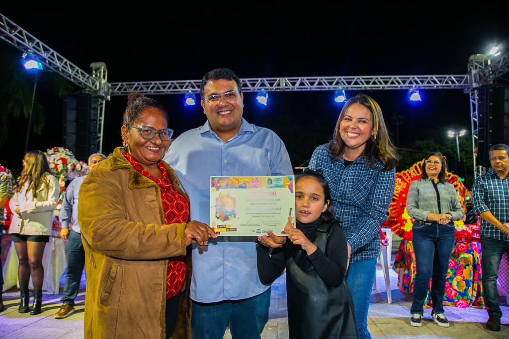 Concurso de andores bate recorde no Banho de São João; mais de 100 festeiros recebem certificação