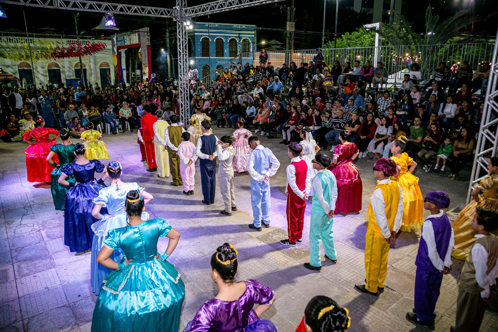 Dança e tradição marcam segunda noite do Arraial do Banho de São João em Corumbá