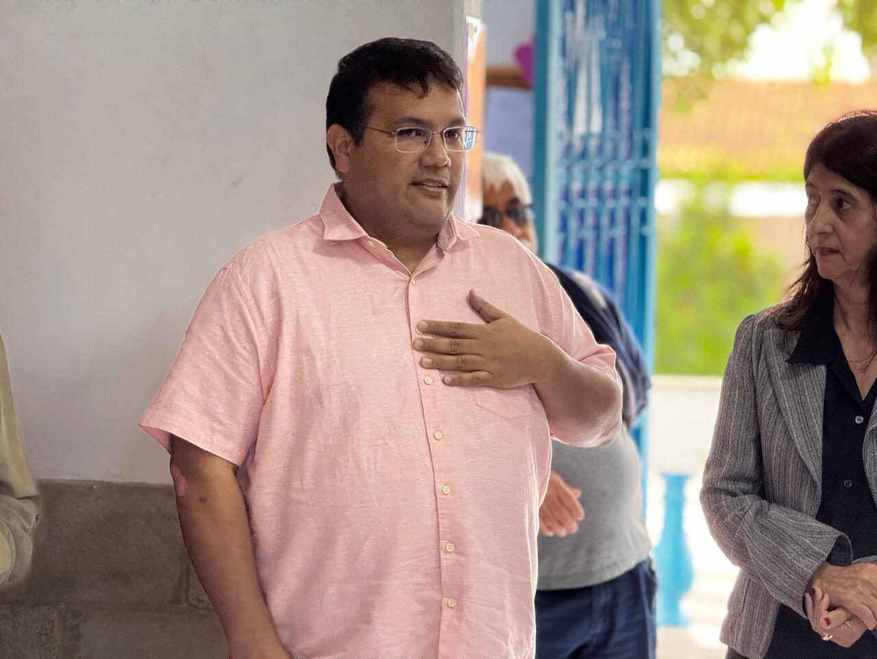 Prefeitura de Corumb&aacute; entrega ve&iacute;culo ao Asilo S&atilde;o Jos&eacute;