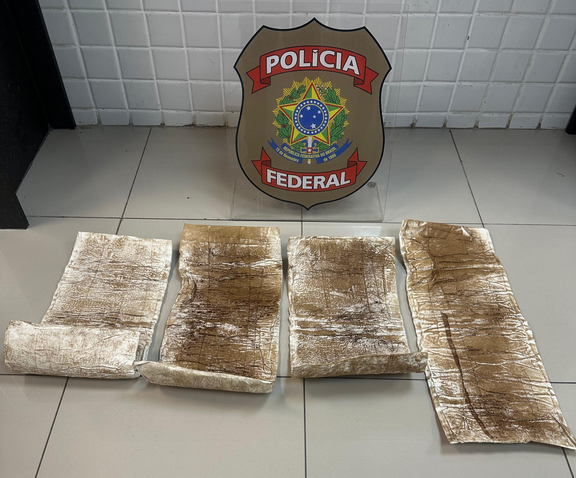 PF prende homem em flagrante por tráfico de drogas no Aeroporto de Corumbá