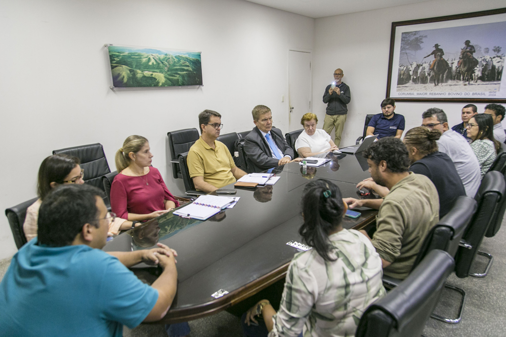 Em reunião com Simted, Prefeitura reafirma compromisso com valorização de servidores