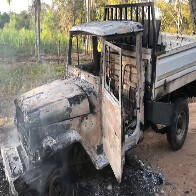 Inc&ecirc;ndio destr&oacute;i duas Toyota Bandeirante na estrada vicinal do Assentamento 72