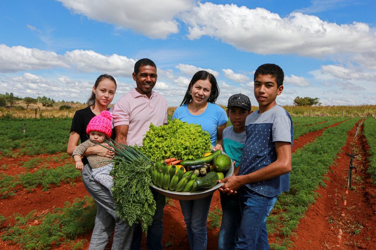 Às vésperas de lançar novo Plano Safra da Agricultura Familiar, Governo Federal comemora resultados da safra 2024-2025