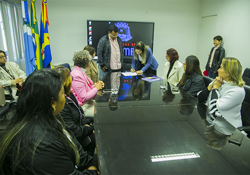 Prefeitura empossa novos membros Conselho Municipal dos Direitos da Mulher