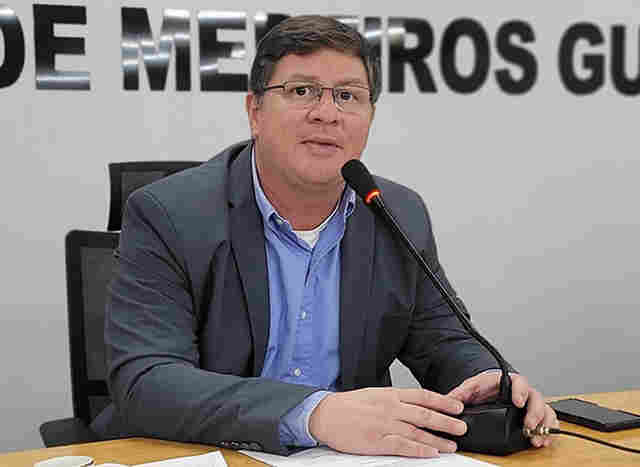 Bira solicita interven&ccedil;&atilde;o do Munic&iacute;pio para eliminar pontos de alagamentos na Frei Mariano