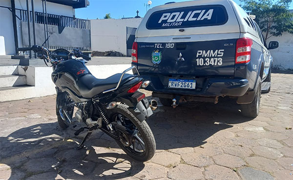 Polícia Militar prende dupla por direção sem habilitação e porte de drogas em Corumbá