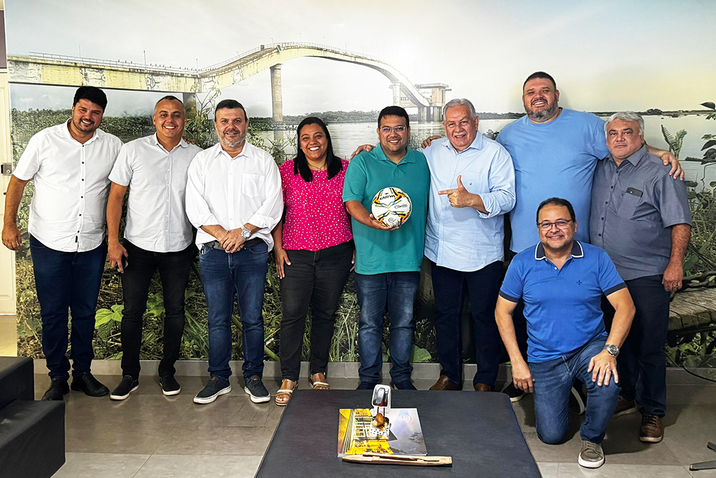 Prefeitura articula parcerias com a Federação de Futebol para fortalecer esporte local