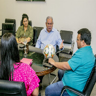 Prefeitura articula parcerias com a Federa&ccedil;&atilde;o de Futebol para fortalecer esporte local