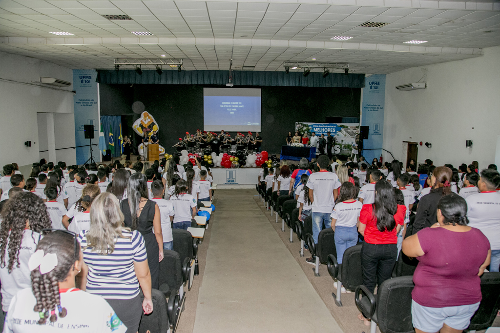 Mobiliza&ccedil;&atilde;o escolar marca formatura do PROERD em Corumb&aacute;