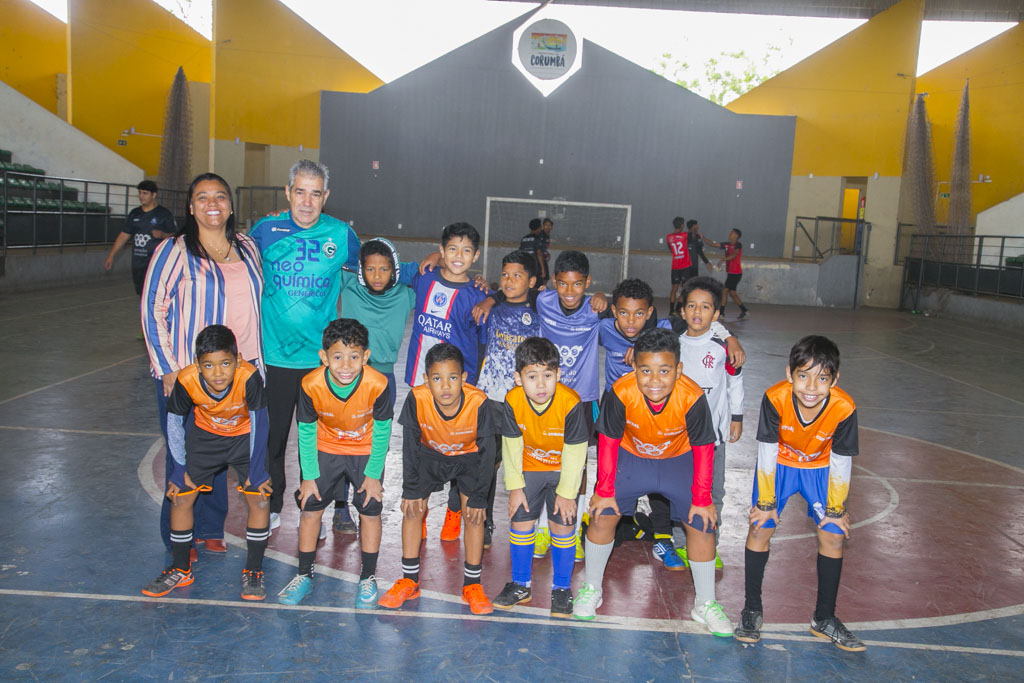 Projeto Gera&ccedil;&atilde;o Ol&iacute;mpica leva atletas de Corumb&aacute; a torneio nacional de futsal