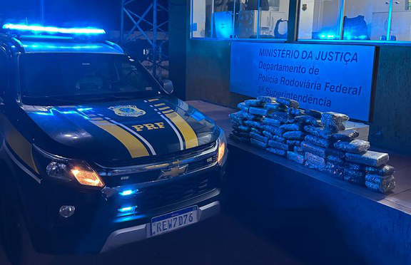 Carregamento de 33kg de skunk que saiu de Corumb&aacute; foi interceptada pela PRF no Morrinho