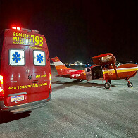 Bombeiros realizam resgate a&eacute;reo de mulher com fortes dores abdominais na regi&atilde;o da Nhecol&acirc;ndia 