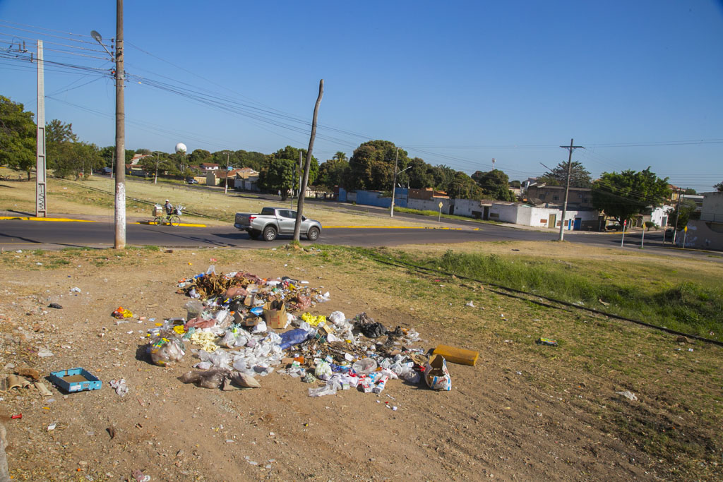Prefeitura intensifica limpeza urbana e divulga cronograma de coleta de res&iacute;duos 